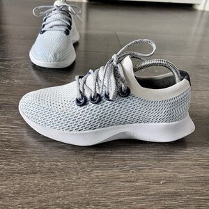 Allbirds Size 8 Womens Blue White Tree Dashers Runners Sneakers